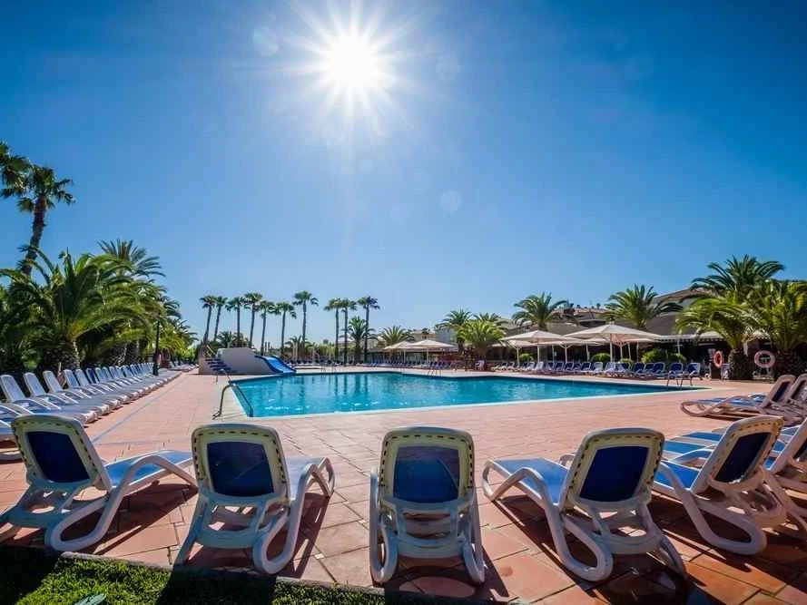 Genieen Sie Camping Vendrell Platja  Estivotravel