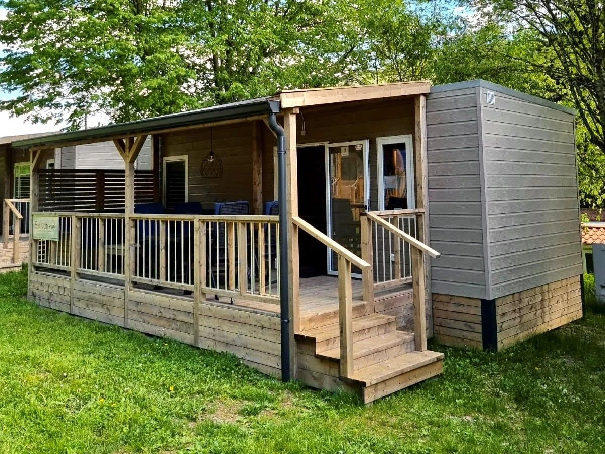 Discover our own mobile homes