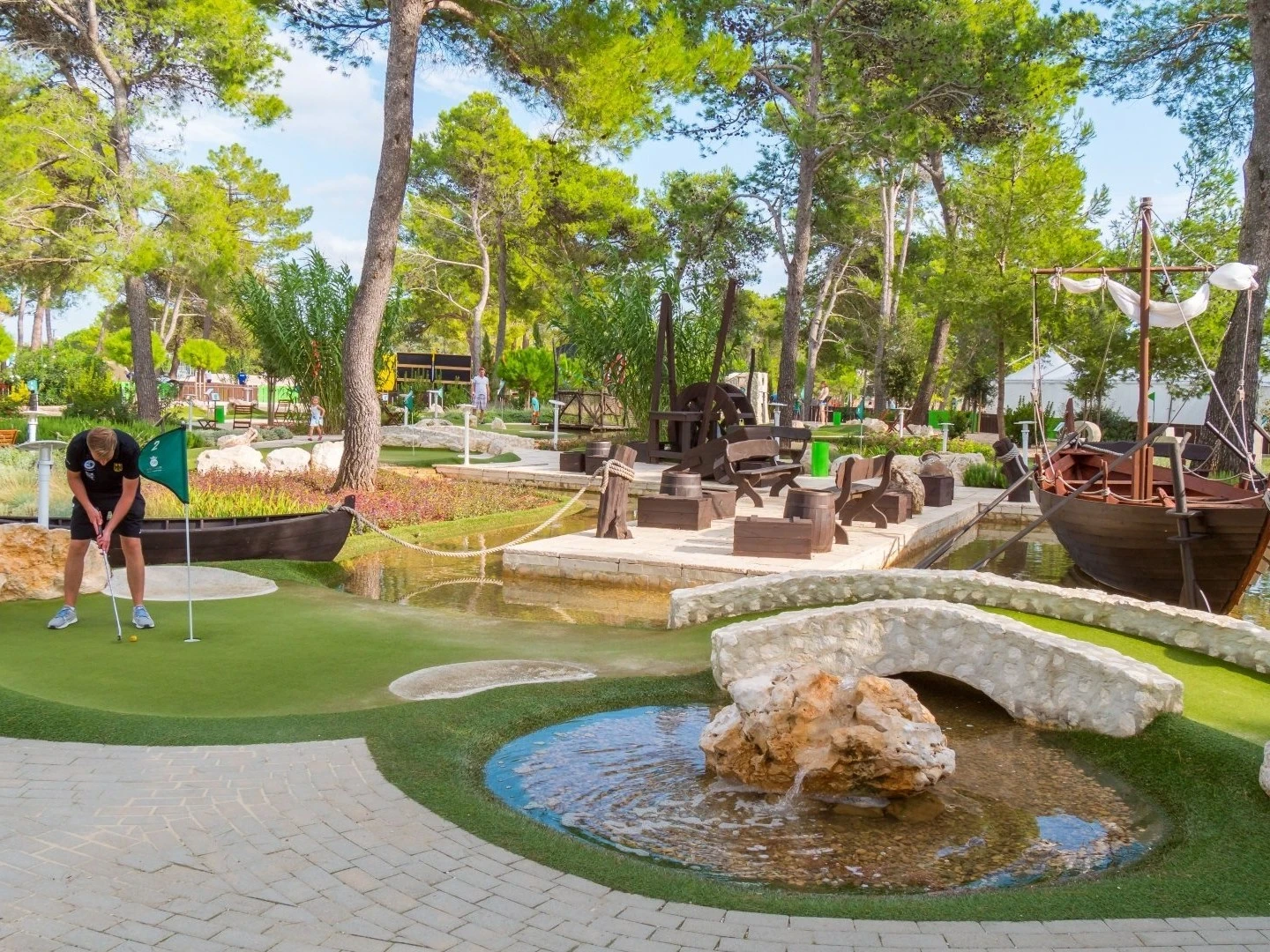 Genieen Sie Camping Zaton Holiday Resort  Estivotravel