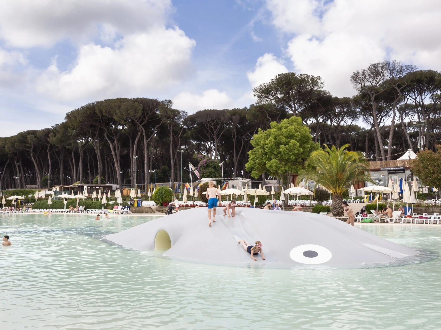 Come enjoy Camping Fabulous Village with Estivotravel