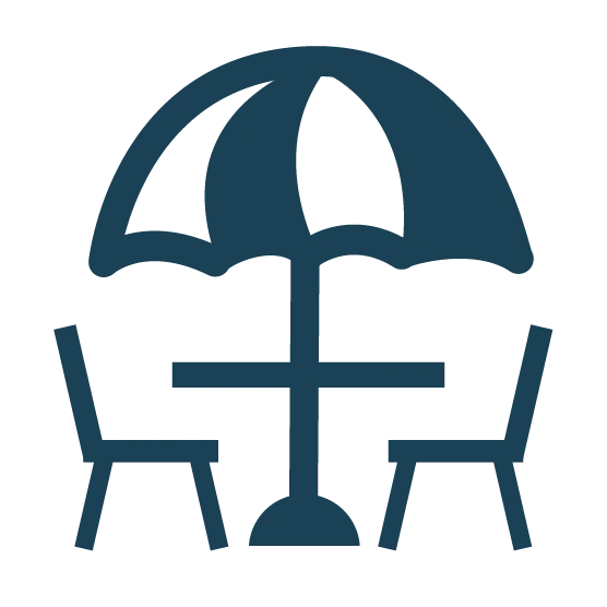 Restaurants & family facilities