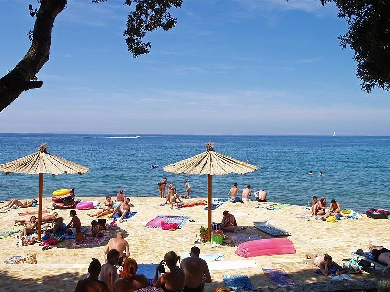 Come enjoy Camping Strasko  Estivotravel